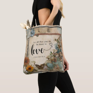 Laat alles wat je doet in liefde gedaan zijn - Cor Tote Bag