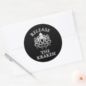 Laat de Kraken vrij Ronde Sticker (Envelop)
