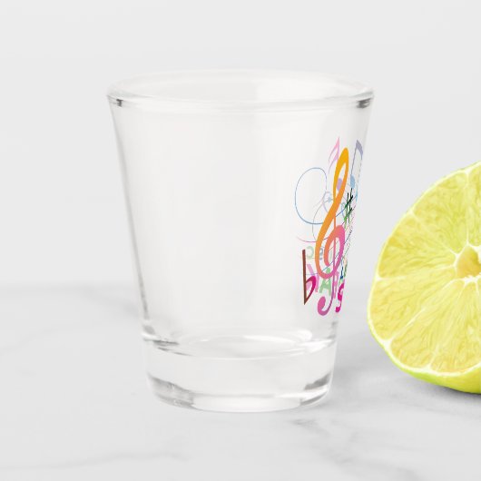 Laat de muziek spreken, muzieknoten shot glas (Links)