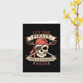 Laat de piraat Shenanigans met Halloween Skull B b Kaart (Gele Bloem)