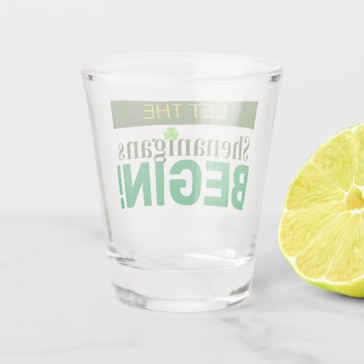 Laat de Shenanigans beginnen met glas (Achterkant)