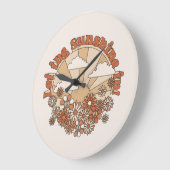 Laat de zonneschijn in Groovy Daisy Hippie Flowers Grote Klok (Hoek)