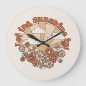 Laat de zonneschijn in Groovy Daisy Hippie Flowers Grote Klok (Voorkant)