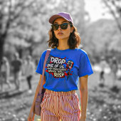 Laat één van ons vallen t-shirt