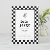 Laat feestplezier geruite verjaardagsuitnodiging kaart (Staand voorkant)