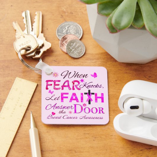 Laat GELOOF de deur beantwoorden Sleutelhanger (Bureau)