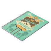 Laat het avontuur beginnen met retro stijl ontwerp notitieboek (Linkerzijde)