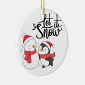 Laat het sneeuwen met een pinguïn en sneeuwpop op keramisch ornament (Rechts)