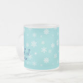 Laat het sneeuwen... Mooi sneeuwvlok ontwerp Matglas Koffiemok (Voorkant links)