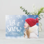 Laat het sneeuwen | Sneeuwvlok foto overlay plat Feestdagenkaart (Staand voorkant)