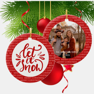 Laat het sneeuwkerstscript familie foto rood keramisch ornament