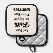 Laat je geloof - Zwart Pannenlap (Voorkant / Achterkant)