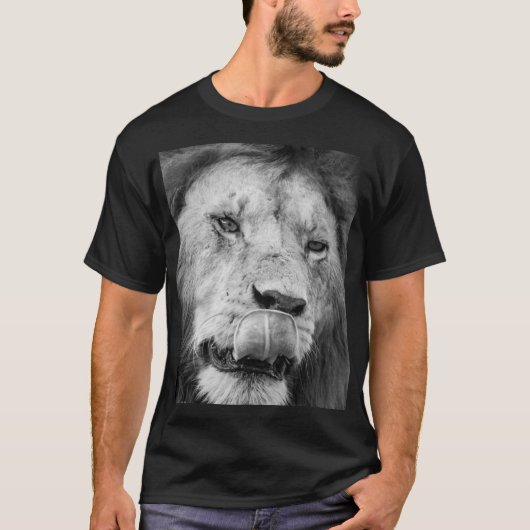 Laat je kracht zien met ons Leeuwenprint-shirt T-shirt (Voorkant)