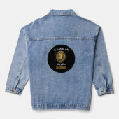 "Laat je moed stralen als een gouden leeuw." Denim Jacket (Achterkant)