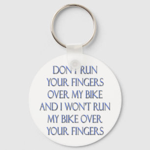 Laat je vingers niet over m'n bijt lopen... sleutelhanger