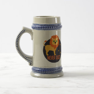 Laat Kawaii nooit een grappige leeuw in oranje kle Bierpul