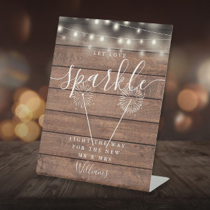 Laat liefde fonkelen Rustic houten slingerlichtjes Reclamebord Met Voetstuk