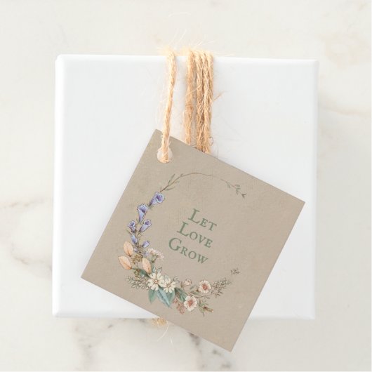 Laat Love Grow Floral Whimsy groeien Bedankjes Labels (In situ)