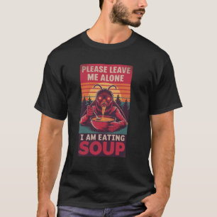 Laat Me Alsjeblieft Met Rust Ik Eet Soep Mothman T-shirt