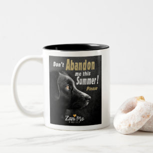 Laat me deze zomer niet in de steek - Hondenbesche Tweekleurige Koffiemok