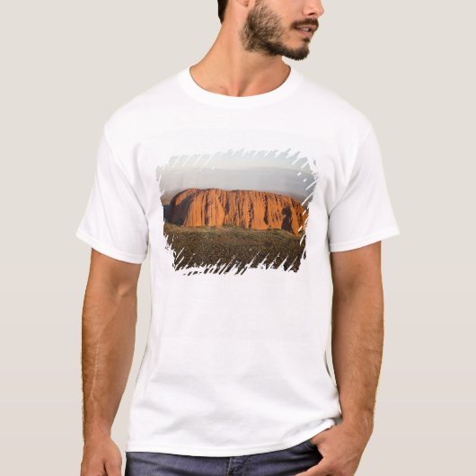 Laat middaglicht op Uluru / Ayers Rock, T-shirt (Voorkant)