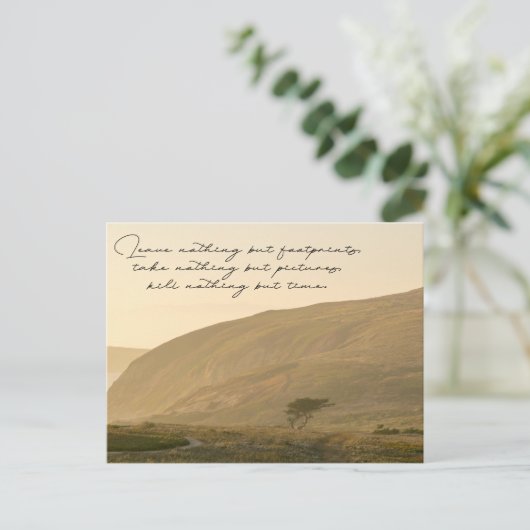 Laat niets anders dan voetafdrukken briefkaart (Staand voorkant)