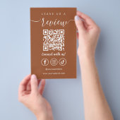 Laat ons een Review QR Code Social Media Logo Flyer (Hand)
