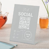 Laat sociale QR-code achter Reclamebord Met Voetstuk (Insitu)