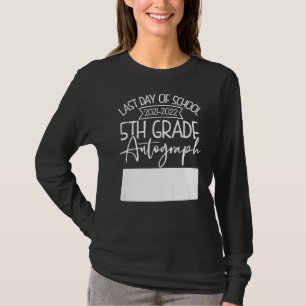 Laatste dag handtekening school 5e klas leraren en t-shirt