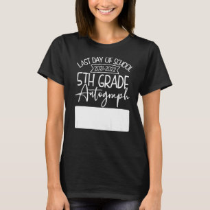 Laatste dag handtekening school 5e klas leraren en t-shirt