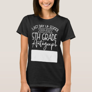 Laatste dag handtekening school 5e klas leraren en t-shirt