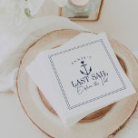 Laatste Sail voor de Veil Nautical Bachelorette Servet<br><div class="desc">Zet de scène voor uw nautische of bootvrijgezellenfeest in met deze schattige gepersonaliseerde feestservetten. Het ontwerp toont een marineblauwe scheepsillustratie met daarboven een klein hart, met daaronder twee regels aangepaste tekst, afgebeeld met "Last Sail Before the Veil". Voeg de naam van de bruid gebogen over de bovenkant. Kleuren kunnen worden...</div>