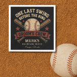 Laatste swing honkbal vrijgezellenfeest servet<br><div class="desc">Verzamel het team samen voor één epische send-off met dit honkbal-thema vrijgezellenfeest ontwerp. Met gedurfde graphics, klassieke vleermuizen en balletjes en een zanderige all-Amerikaanse sfeer, is deze lay-out ideaal voor een avondje uit met de crew van de bruidegom. Ideaal voor sportfans en casual pre-huwelijksfeesten, het zet de toon voor een...</div>