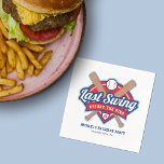 Laatste swing voor de ring honkbal vrijgezellenfee servet<br><div class="desc">Dit servet is de perfecte aanvulling op een "Last Swing Before the Ring" honkbalkookplaat of bumperkleverpartij. Voeg onderaan je evenementennaam en -locatie toe,  samen met het jaar of nummer van je keuze in de logo.</div>
