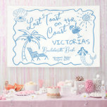 Laatste toast op de kust Bachelorette Party Spandoek<br><div class="desc">Laatste toost op de Coast Bachelorette Party Banner. Beschikt over handgetekende funky grillige strandtekeningen van een strandscène met zeemeermin, palmboom, zon, clam shell met parel, loungestoel en tropische drink. Allemaal in zee blauwe kleuren. Ga naar Deze sjabloon personaliseren om meer wijzigingen aan te brengen. Onderaan zie je "Wilt u dit...</div>
