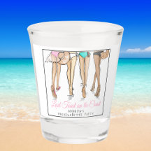 Laatste toast op het strand Bikini vrijgezellenfee