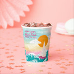 Laatste Zeil Voor De Veil Zeilboot Bachelorette Papieren Bekers<br><div class="desc">Help er een vrijgezellenfeest van te maken om te onthouden met gepersonaliseerde feestartikelen. Deze papieren bekers zijn klaar om te worden gepersonaliseerd met de naam van de bruid en voorzien van de schattige slogan LAST SAIL BEFORE THE VEIL in roze letters, samen met een illustratie van een zeilboot op het...</div>