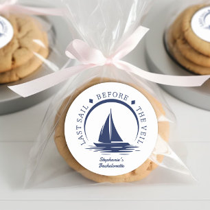 Laatste zeiltocht voor de sluier vrijgezellenfeest ronde sticker
