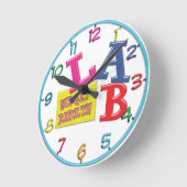 LAB MOTTO LABORATORY WE KRIJGEN RESULTATEN! RONDE KLOK (Hoek)