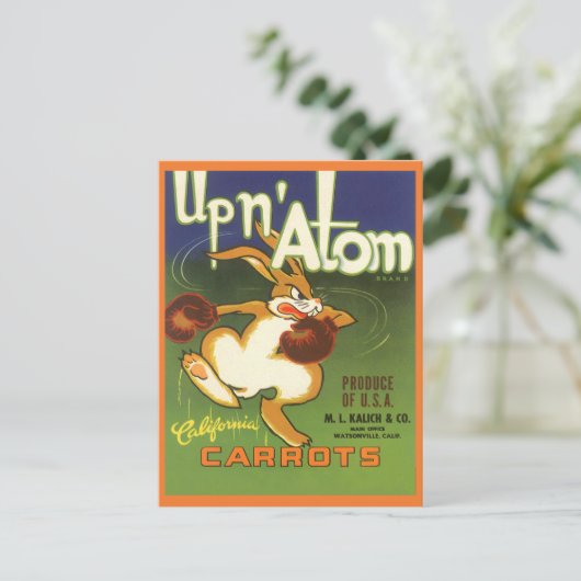  label Art boxing Rabbit, boven op Atom Carrots Briefkaart (Staand voorkant)