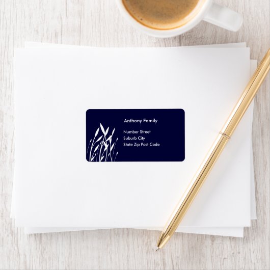 Label Navy met Witte Bloemen (Insitu)