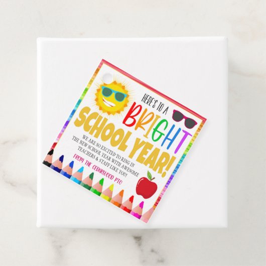 Label voor cadeautjes op school (In situ)