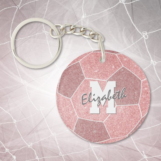 label voor girale roze voetbal met monogram sleutelhanger