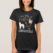 Labradoedle Dog Coffee Eigenaar kerstdag T-shirt (Voorkant)