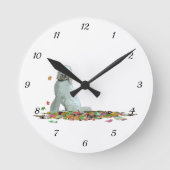 Labradoedle Dog in Leaves Wall Clock Ronde Klok (Voorkant)