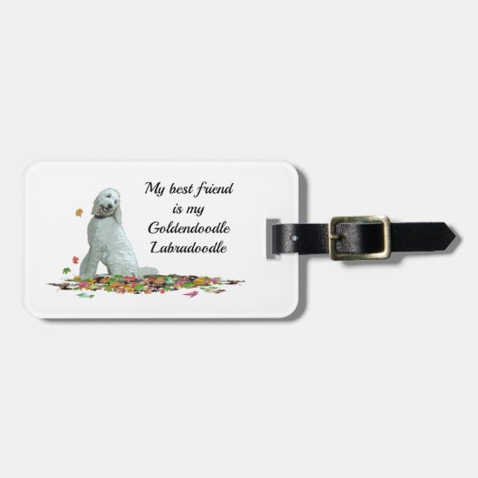 Labradoodle Dog in Leaves Bagagelabel (Voorkant horizontaal)