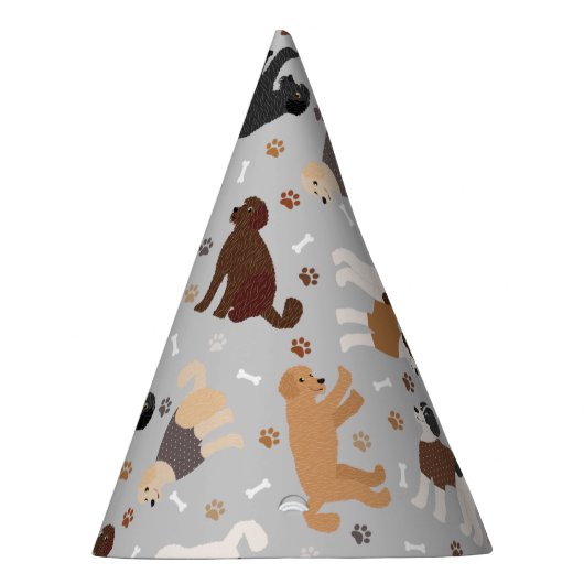 Labradoodle/Goldendoedle Botten en Paws Party Ha Feesthoedjes (Rechts)