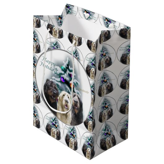 Labradoodle Trio Kerstmis Medium Cadeauzakje (Voorkant Gekanteld)