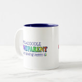 LABRADOODLE TWEEKLEURIGE KOFFIEMOK (Voorkant links)