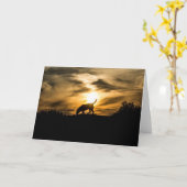 Labrador bij de Kaart van de Groeten van de (Gele Bloem)